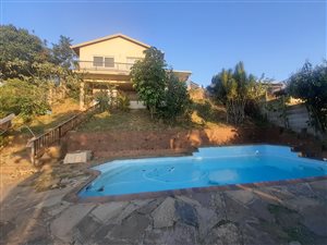 5 Bed House in Carrington Heights