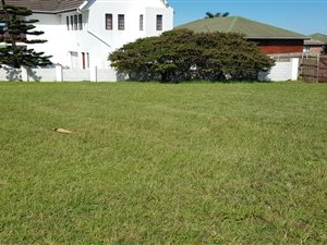 650 m² Land available in Cove Rock