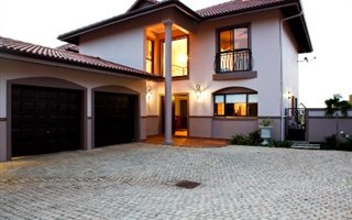 4 Bedroom House in Izinga Ridge