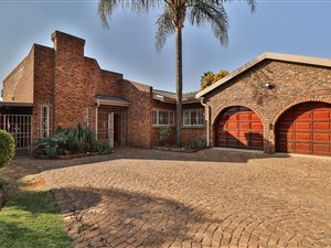 3 Bed House in Sunward Park