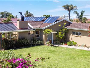 4 Bed House in Blanco