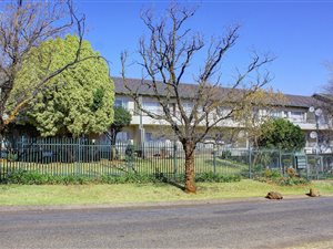 3 Bed Apartment in Windsor East