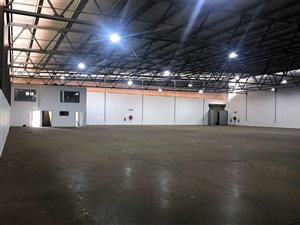 986 m² Industrial space in Longmeadow