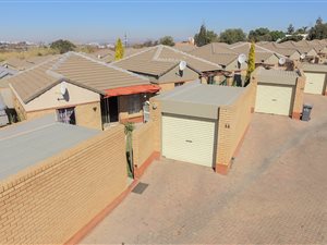 2 Bed House in Halfway Gardens