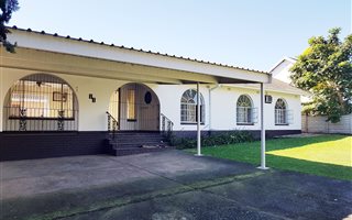 3 Bedroom House in Bellevue