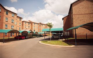 2 Bedroom Apartment in Philip Nel Park