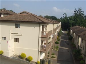 3 Bed Apartment in Paradise Valley