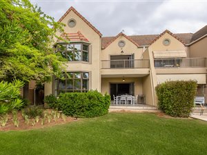 4 Bed House in Boschenmeer Golf Estate
