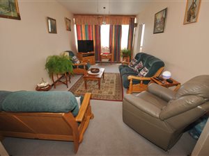 2 Bed Apartment in Pioneer Park