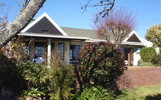 3 Bedroom Simplex in Underberg