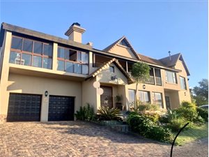 4 Bed House in Pinnacle Point Golf Estate