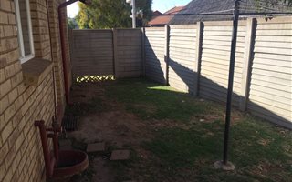 2 Bedroom Townhouse in Garsfontein