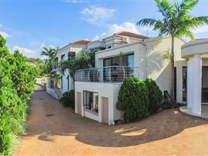 6 Bed House in Glenashley