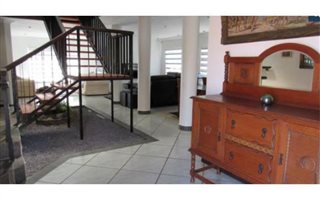 4 Bedroom House in Silver Lakes Golf Estate