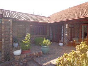 4 Bed House in Mayfield Park