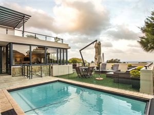5 Bed House in Glenashley
