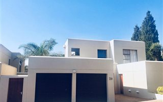 3 Bedroom Townhouse in Randpark Ridge