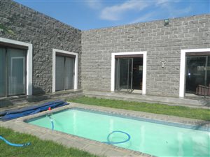 3 Bedroom House in Vredendal