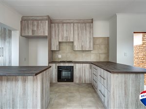 3 Bed Townhouse in Brentwood Park