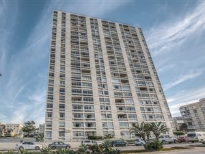 1 Bed Apartment in Humewood