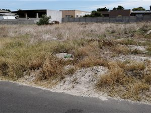 828 m² Land available in Rustdal