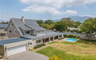 4 Bedroom House in Eersterivier