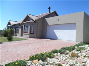 3 Bed House in Fraaiuitsig