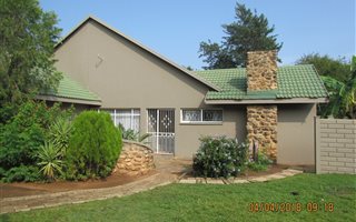 4 Bedroom House in Neserhof
