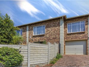 3 Bedroom Townhouse in Strubens Valley