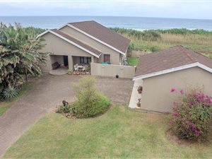 4 Bed House in Port Edward