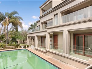 5 Bed House in Kelvin