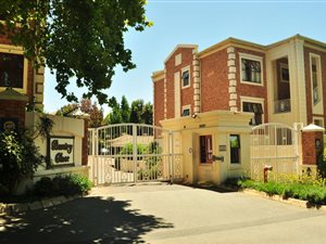 2 Bed Apartment in Bryanston