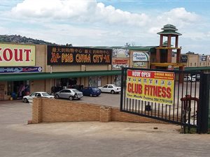 2000 m² Retail Space in Willowton