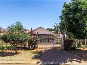 3 Bed House in The Orchards