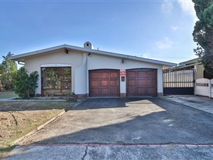 3 Bed House in Oakglen