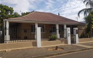 3 Bedroom House in Paarl Central East