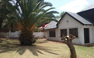 4 Bedroom House in Franklin Roosevelt Park
