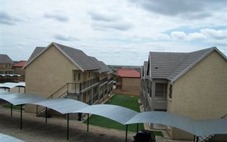 1 Bedroom Flat in Doringkruin