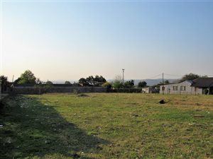 2500 m² Land available in Howick West
