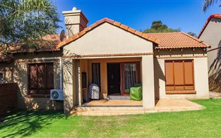 2 Bedroom Townhouse in Moreleta Park