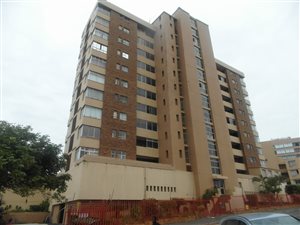 2 Bed Flat in Doonside