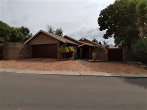 4 Bed House in Boat Lake Village