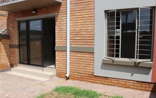 2 Bedroom Townhouse in Andeon AH