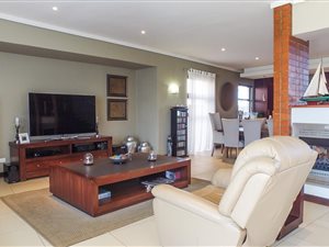 4 Bed House in Ebotse Estate