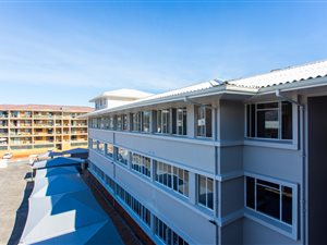 2 Bed Apartment in Paarl
