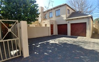 3 Bedroom House in Centurion Golf Estate