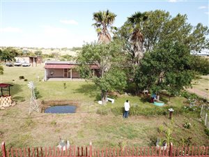 8 ha Farm in Leeukuil AH