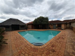 36 m² Commercial space in Montana Park