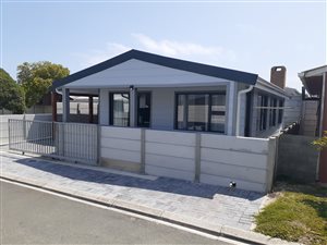 2 Bed Cluster in Pearly Beach