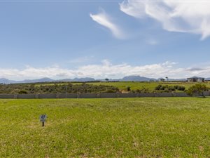 734 m² Land available in Le Grand Golf Estate